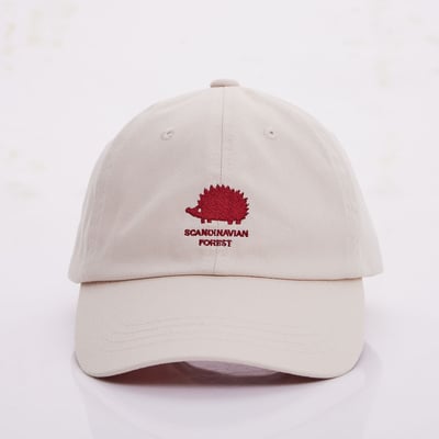 SCANDINAVIAN FOREST北歐小刺蝟水洗刺繡復古經典老帽-奶油白
