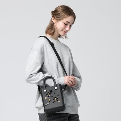 【買1送1】AKIBO吐司包-經典黑(創意點點洞洞包。中性款、輕量、防水) / 內附AKIBO品牌鞋扣1個。現在買再送鞋扣組(不挑款)