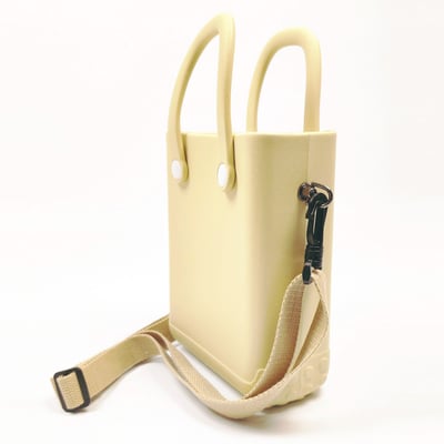 【買1送1】AKIBO吐司包-奶茶(創意點點洞洞包。中性款、輕量、防水) / 內附AKIBO品牌鞋扣1個。現在買再送鞋扣組(不挑款)