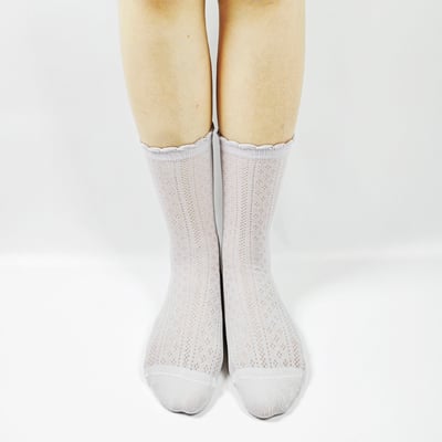 AKIBO日系優雅鏤空中筒襪(三件組)-女款10