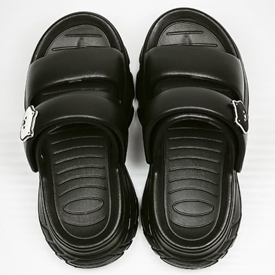 【買1送1】AKIBO澎澎雙帶厚底涼鞋-經典黑(女款、5公分厚底增高、雲朵感、輕量、兩穿、防水) / 內附AKIBO品牌鞋扣1個。現在買再送鞋扣組(不挑款)8