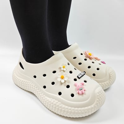 【買1送1】AKIBO帆船洞洞鞋-牛奶白(中性款、輕量、耐走、防水)  / 內附AKIBO品牌鞋扣1個。現在買再送鞋扣組(不挑款)8