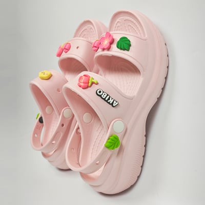 【買1送1】AKIBO千層洞洞鞋-櫻花粉(女款、耐走、兩穿、防水) / 內附AKIBO品牌鞋扣1個。現在買再送鞋扣組(不挑款)14