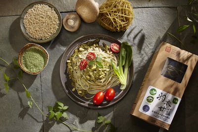 【源順食品】有機羽衣甘藍麵條 240g｜全穀無麩質｜高纖膳食纖維｜自然Q彈零添加2