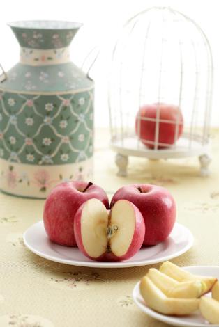 【統一生機】新鮮直送｜有機富士蘋果 6 入禮盒｜紐西蘭產地 × 國際有機驗證｜不上蠟可連皮食用 (1.4~1.5KG/盒)2