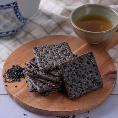 【統一生機】醇厚黑芝麻餅禮盒｜黑芝麻含量15%｜海藻鈣×玫瑰鹽｜發酵麵糰香酥芝麻餅 372公克2