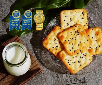 【自然主意】奇亞籽黑芝麻蘇打餅180g｜10包入｜全素蘇打餅乾｜高纖營養健康零食｜冠軍蘇打餅系列3