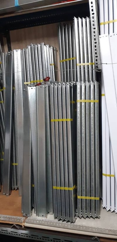 鍍鋅免螺絲角鋼2