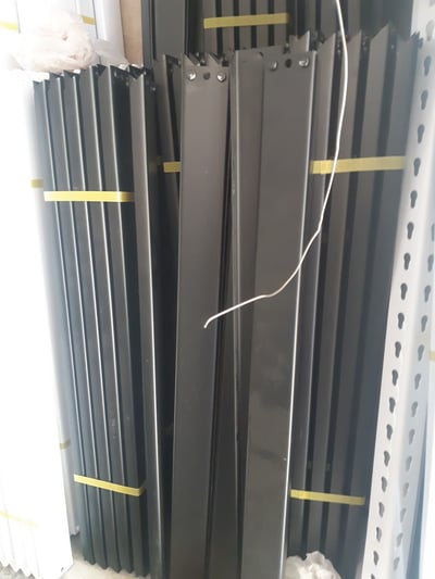 鍍鋅免螺絲角鋼4