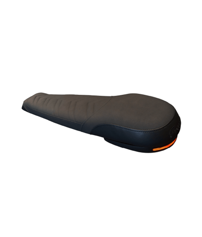 黑化特仕版座墊+一體式尾燈2