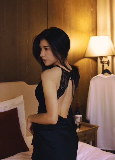 French 純慾美背蕾絲緞面睡衣4