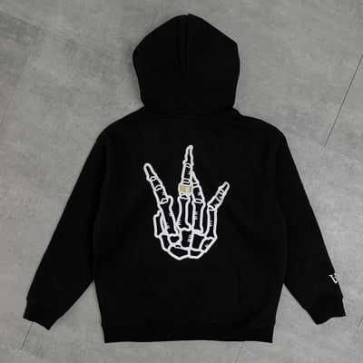 W or die Hoodie5