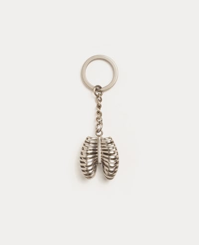 Stüssy Ribcage Keychain2