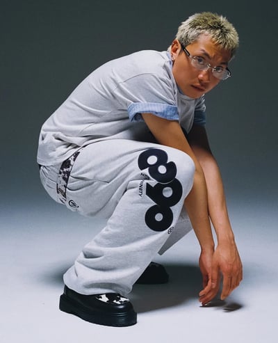 9090 OG Logo Sweat Pants3