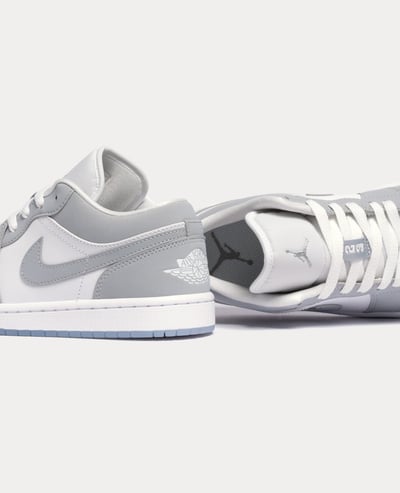 Nike W Air Jordan 1 Low3