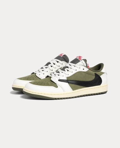Travis Scott x Air Jordan 1 Low1