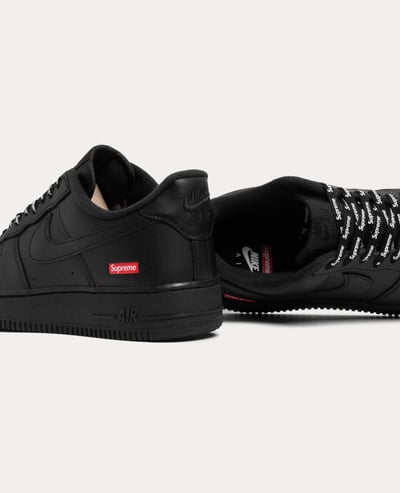 Supreme x Nike Air Force 1 Low3