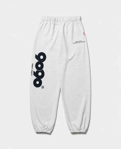 9090 OG Logo Sweat Pants1