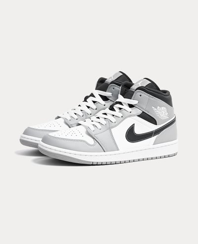 Nike Air Jordan 1 Mid1