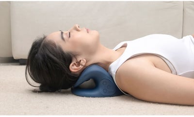 【3ZeBra】頸椎熱敷牽引枕｜震動款20