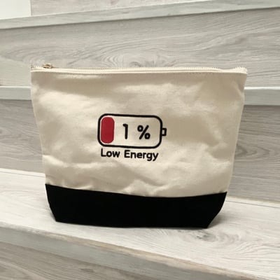 出門充電萬用電繡帆布包1