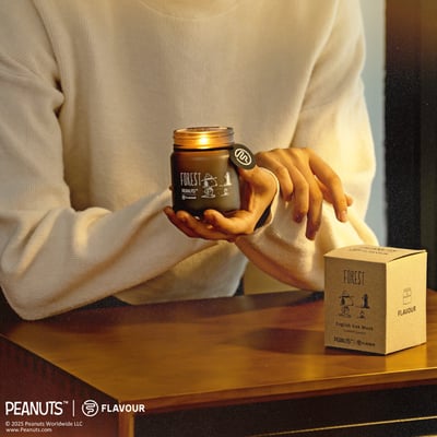 FLAVOUR | PEANUTS™ 聯名系列 |  香氛蠟燭 150g PARK 花果木質調4