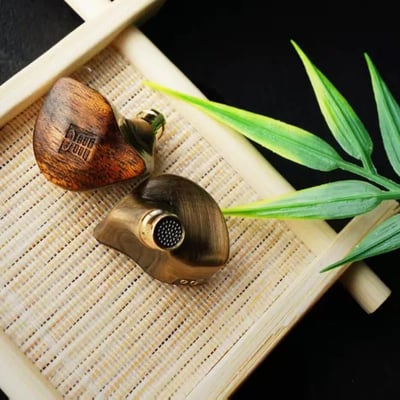 唐族 TangZu 杜甫 2｜Fudo 2 混合單元入耳式耳機｜黑檀 × 黃銅 × 鈦膜動圈・禪意調音再進化6