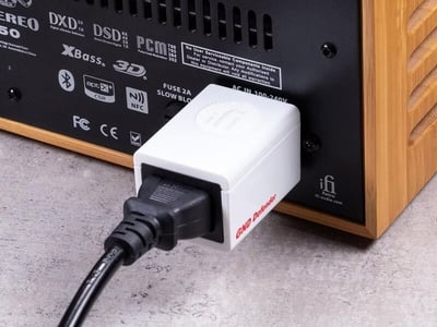 英國 iFi Audio GND Defender｜智能偵測接地迴路噪音｜EMI屏蔽｜IEC電源連接器4