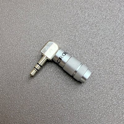 雅高聆 ACROLINK FP-3.5L(R) 3.5mm TRS L式鍍銠焊接頭｜7mm 出線孔1