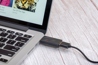 英國 iFi Audio iSilencer+ USB 電源淨化器 主動減噪 降躁2