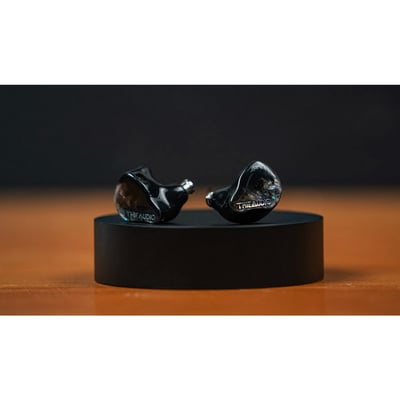 Thieaudio Monarch MKIII 十單體(2DD+6BA+2EST ) CM 0.78mm 可換線 耳道式耳機6