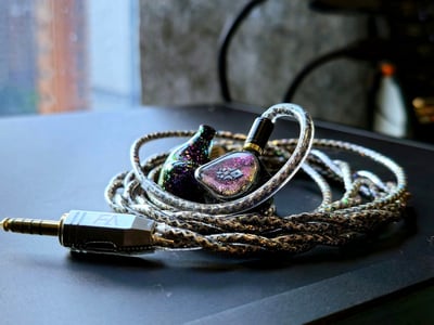 台灣 Rossi&Wing x LUA 「Serendipity 不期而遇的美好」 穹聲全頻動圈 入耳式耳機 CM 0.78 耳道式11