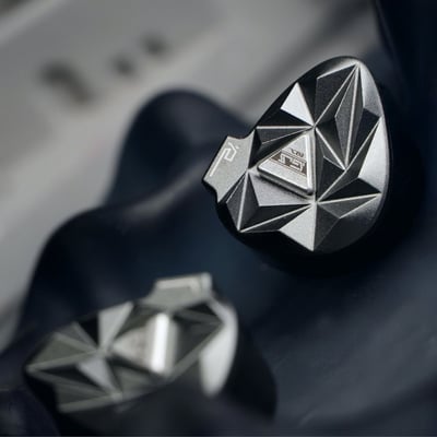 Harmonic Empire 郭嘉 GuoJia 入耳式耳機｜雙振膜雙動圈架構7