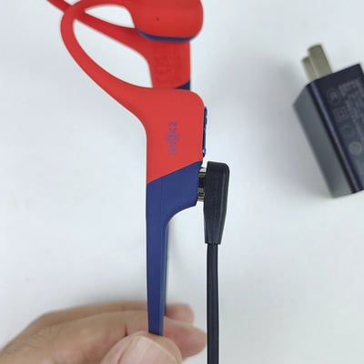 【SHOKZ】S710 OpenSwim Pro 專用磁吸充電線 (副廠)｜穩定供電 專為防水耳機打造3