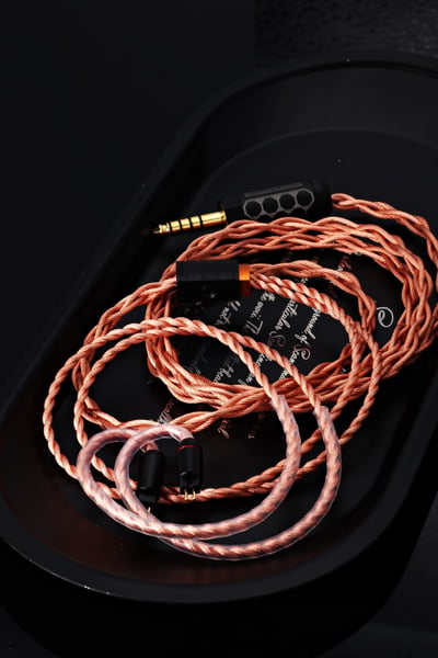 漢聲 HanSound 伏羲 Fuxi  高導電純銅耳機升級線｜溫潤厚實，讓音樂回到自然耐聽4