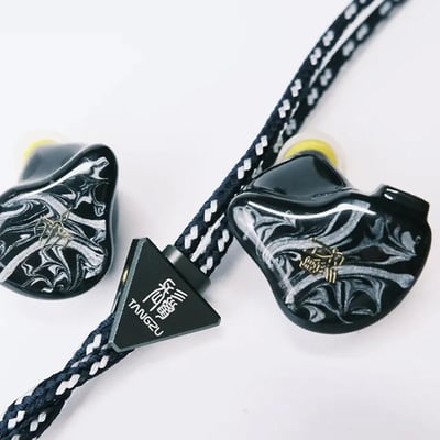 Tangzu 唐族 TangZu 八戒 Ba Jie 七混合單元 入耳式耳機 耳道 CM 0.785