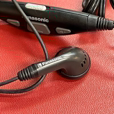 Panasonic 卡式隨身聽內附耳機 附音量控制(其他控制鍵,無法在用智慧型手機上) 日本制5