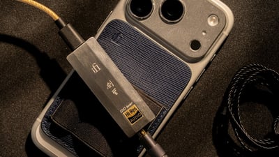 iFi Audio MagCase 小尾巴磁吸式收納套 雙分區收納設計｜把隨身聆聽整理得俐落順手 🎧4