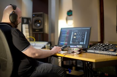 iFi Audio ZEN One Studio 專為混音、監聽和母帶處理而設計的USB DAC+藍牙接收器8