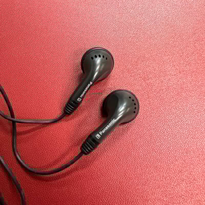 Panasonic 卡式隨身聽內附耳機 附音量控制(其他控制鍵,無法在用智慧型手機上) 日本制1