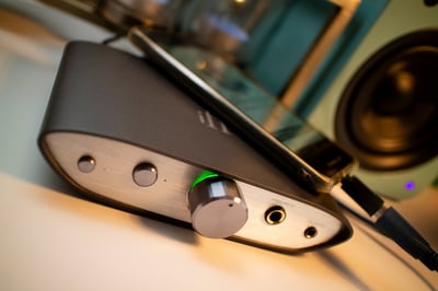 iFi ZEN DAC V2 家用USB DAC 耳機擴大機/前級擴大機3