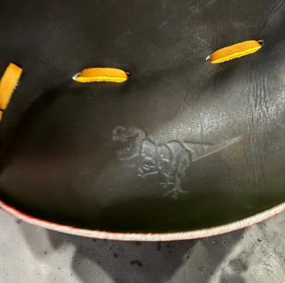 日本Tyssy Craft 暴龍軟式捕手手套 瘋牛合作款6