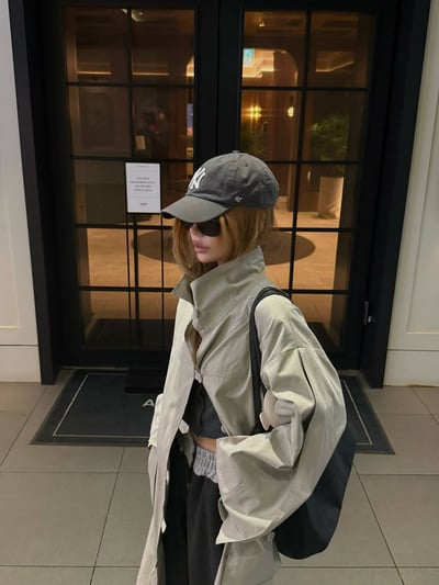 自留款細節滿滿立領風衣外套5