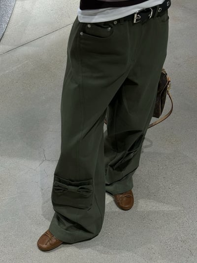 蝴蝶結口袋設計工裝褲7