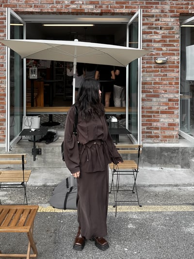 高級感光澤無肩線設計襯衫7