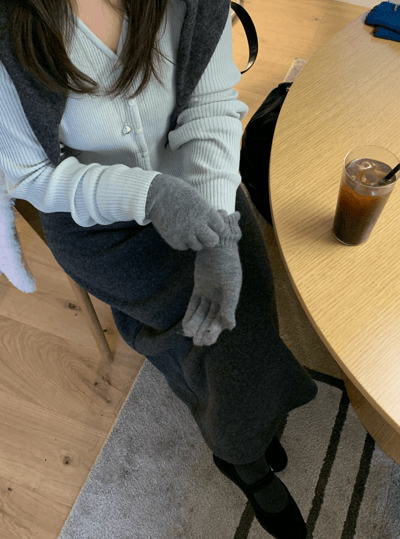 含羊毛針織手套（可露指）9