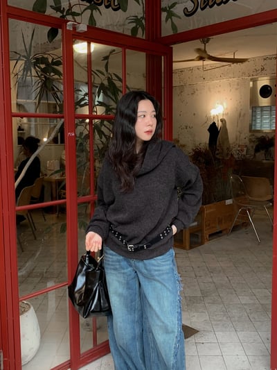 一體成型連帽設計上衣9