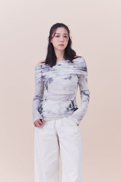 仙女渲染一字領彈性上衣7