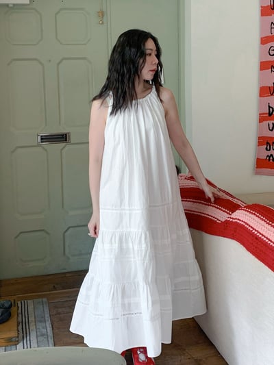 扭結圓領蕾絲雕花洋裝1