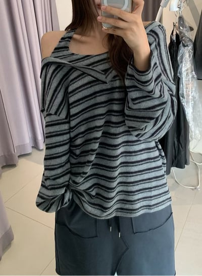 小露肩磨毛條紋連帽上衣2